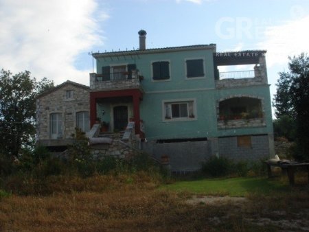 Самостоятелна къща за продажби -  Corfu