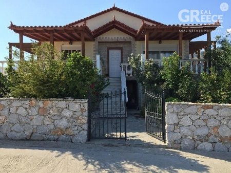 Самостоятелна къща за продажби -  Lesvos