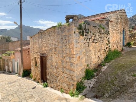 Te koop Vrijstaand huis Agios Nikolaos (Code CXX-672)